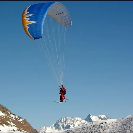 La Belle, Skis Aux Pieds! דירה ואלמורל