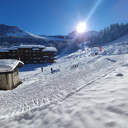 La Belle, Skis Aux Pieds! * Valmorel