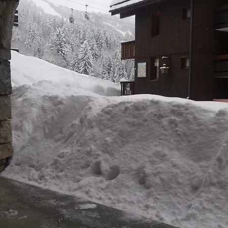 Apartment La Belle, Skis Aux Pieds! *