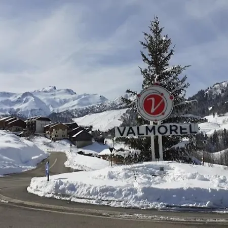 La Belle, Skis Aux Pieds! Valmorel