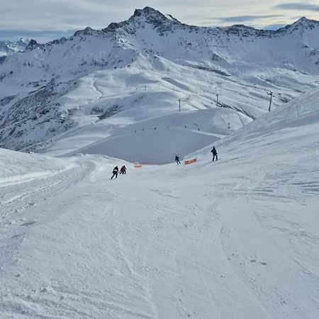 Apartment La Belle, Skis Aux Pieds! *