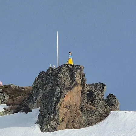 La Belle, Skis Aux Pieds! Valmorel